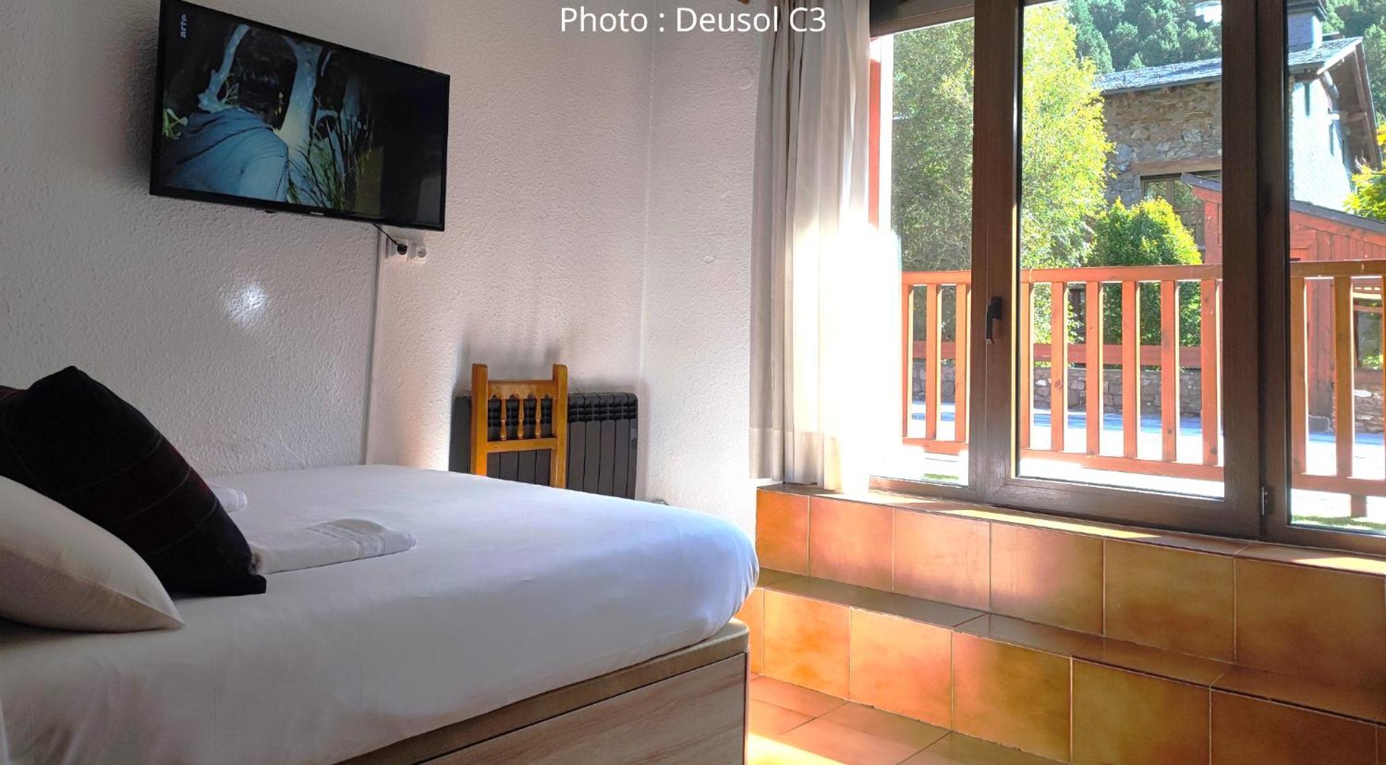 Ac Apartaments Vall D'Инклес Екстериор снимка