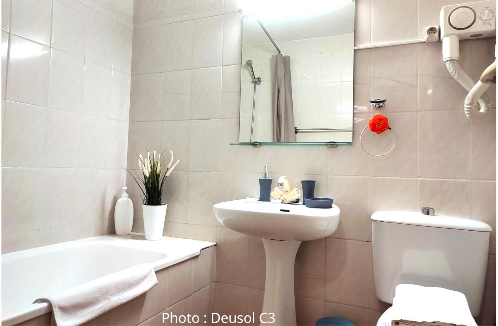 Ac Apartaments Vall D'Инклес Екстериор снимка